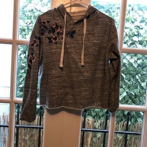 Light Cropped embroidered sweatshirt